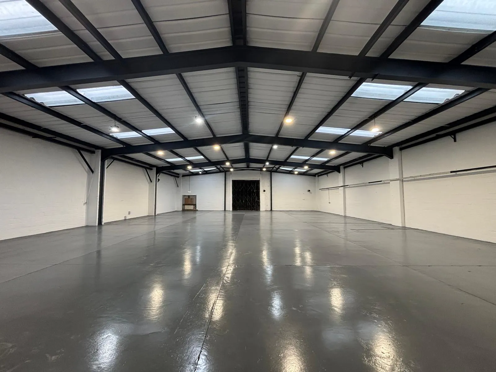 1 Rennie Place, East Kilbride, Industrial To Let - PHOTO-2025-12-18-12-59-54 4.jpg