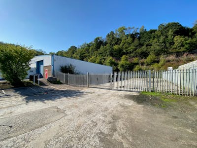 Unit 18, Llandough Trading Estate, Cardiff, Industrial To Let - 18 04.jpg