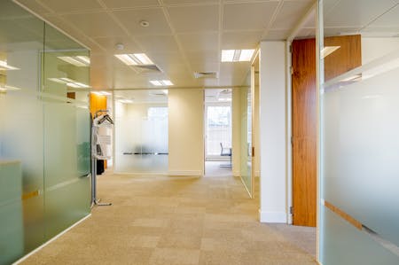 9 Cloak Lane, London, Office Lease Assignment / For Sale - 9 Cloak Lane, EC4 picture No. 15