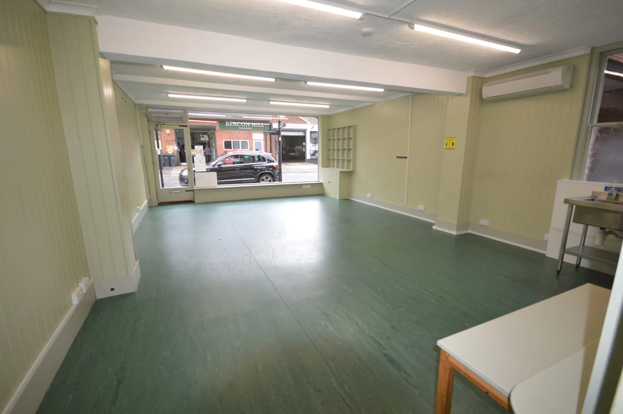 6 Hampton Terrace, Hindhead, Other / Other / Offices / Other / Retail To Let - 4bc50e90-9c48-48fc-92dc-be8482a9f9e7.JPG