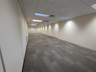 Unit 9 Pegasus Court, Aldershot Hampshire, Industrial / Light Industrial To Let - 1000018384.jpg