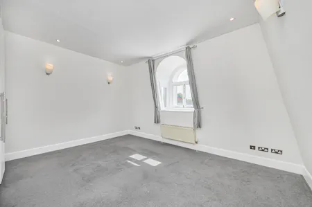 Finborough Road, London, Maisonette To Let - Bedroom One