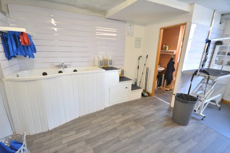 51-53 Bridge Street, Bury, Retail / High Street Retail For Sale - Dog Grooming Room