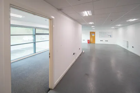 Unit 4, Tunstall Arrow South, Stoke-on-Trent, Industrial To Let - CS-10.jpg