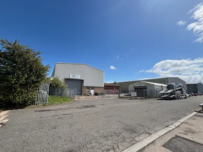 B10, Bridgend Industrial Estate, Bridgend, Industrial To Let - B10 04.jpg