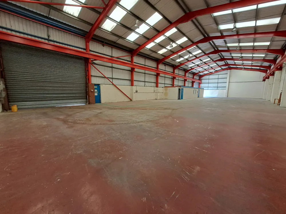 Unit 40, Delph Industrial Estate - p4.jpg