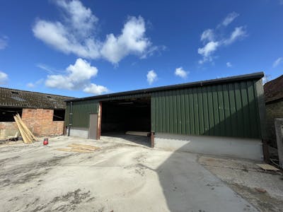 Unit 11 Harlesford Farm, Tetsworth, Industrial To Let - IMG_4765.JPG