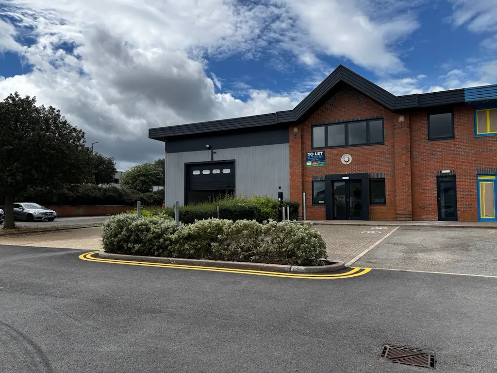 Unit F Airport Executive Park, Luton Warehouse To Let