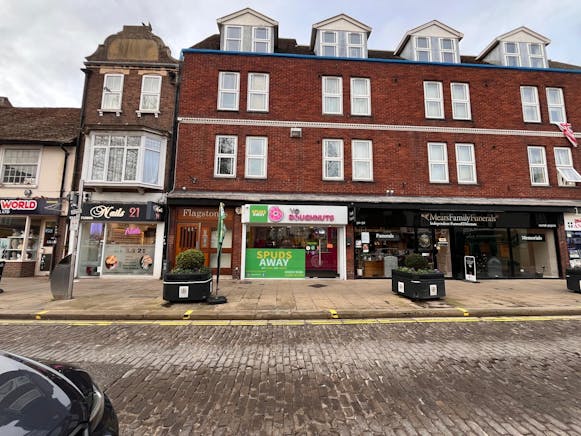Retail Unit, 48 Kingsbury, Aylesbury, Retail Lease Assignment - WhatsApp Image 20251209 at 154037_03b0b032.jpg