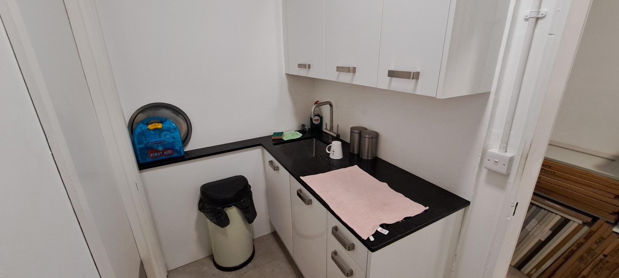 38-40 High Street, Frimley, Retail To Let - 20250912_102657.jpg