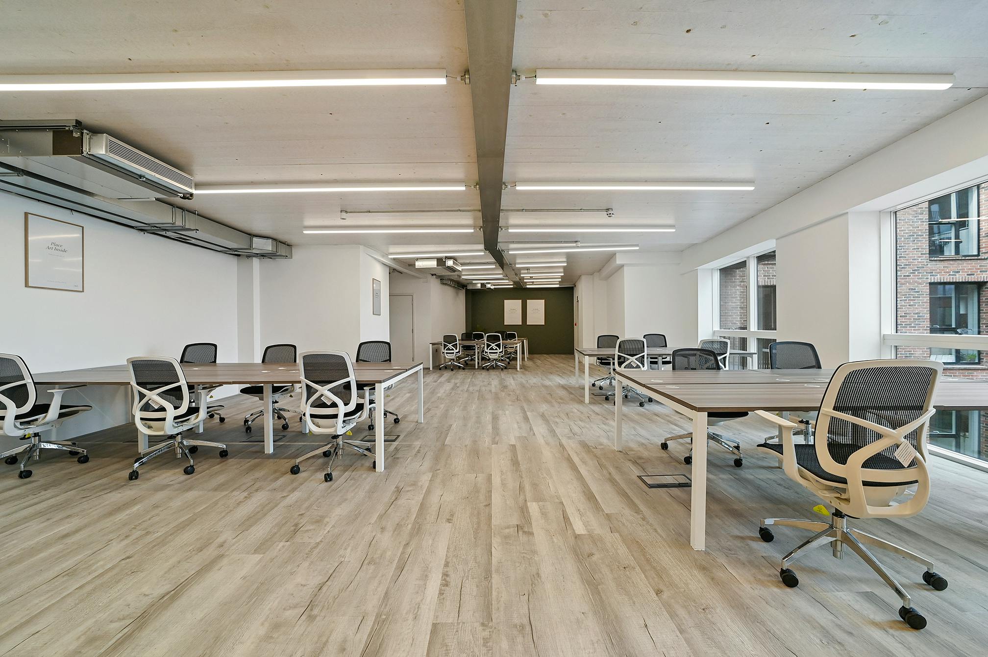 Office in London - photo 3