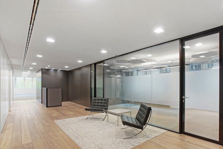 35 Park Lane, London, Office To Let - DSC06061.jpg