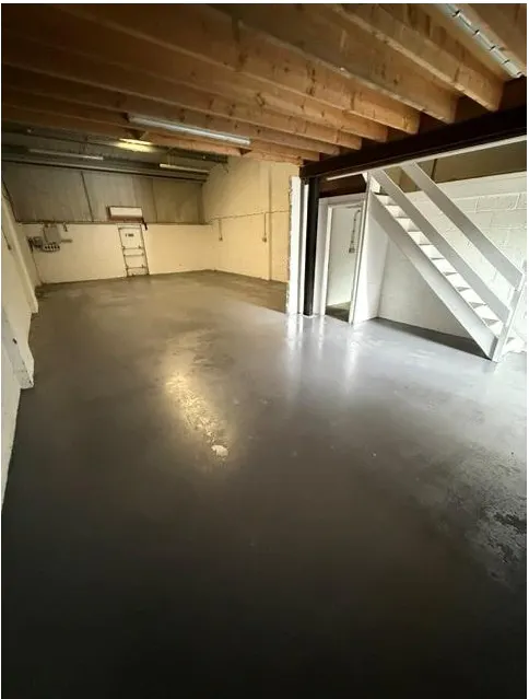 Unit 5 Station Way, Leeds, West Yorkshire, LS12 3HQ