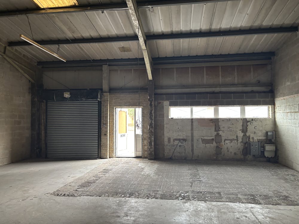 Unit 11, Sirhowy Hill Industrial Estate - IMG_2438.jpg