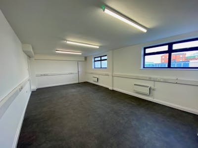 Unit 3, Senlan Industrial Estate, Cardiff, Industrial To Let - 3 Senlan 06.jpg