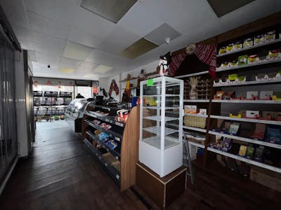 61 High Street, Dartford, Retail To Let - IMG20251020WA0009.jpg