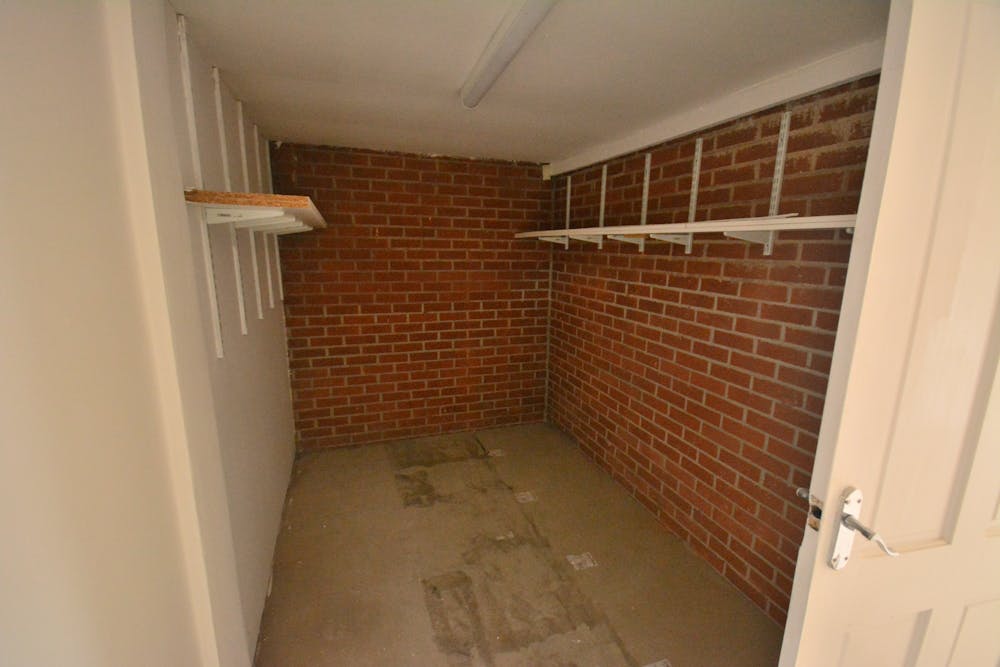 10 Walmersley Old Road - Storage