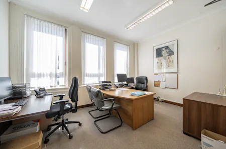 Summit House, London, Office For Sale - 1508678 (10).jpg
