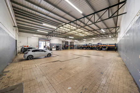 1 Brewery Road, London, Distribution Warehouse / Industrial To Let - 2R7A7286.jpg