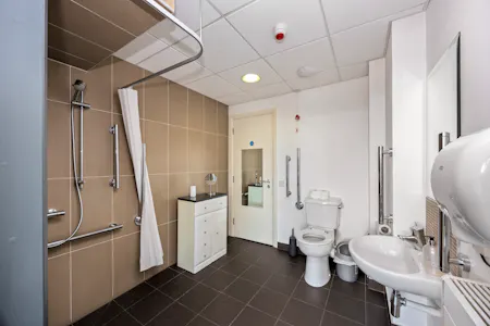 BLB House, Unit 15 Hunns Mere Way, Brighton, Business Park / Business Units / E (Commercial / Business / Service) / Flex Office / Office / Serviced Office To Let - Hunns Mere Way, BLB House Unit 15-008.JPG