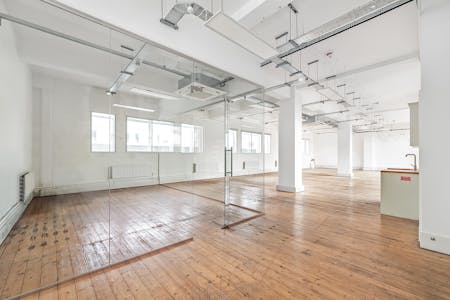 Crown House, London, Office To Let - IMG_1249v2.jpg