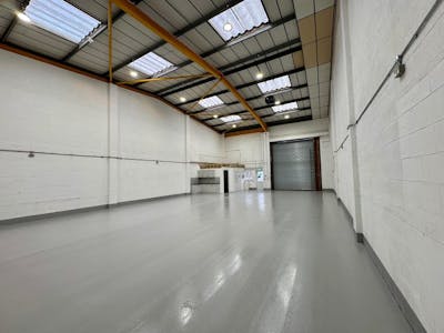 Unit 14, London, Warehouse To Let - Unit 14 Capitol Industrial Park NW9 7.jpg