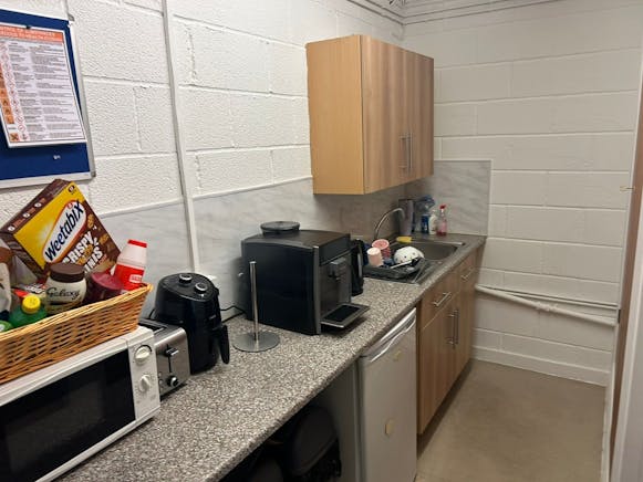 Unit 7, Swansea, Offices To Let - Kitchen.jpg