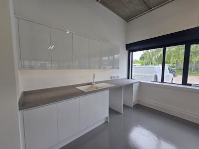 Unit 560, Salford, Industrial/Logistics To Let - J.jpg