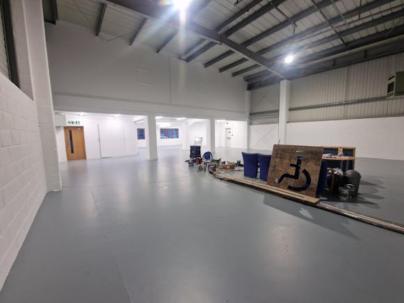 Unit F, Daneshill Central, Armstrong Road, Basingstoke, Industrial To Let - 20260128_161902.jpg