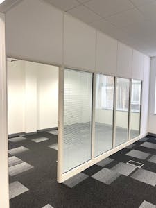 40 Windsor Place, Cardiff, Office To Let - 40 windsor place internal 1.jpg