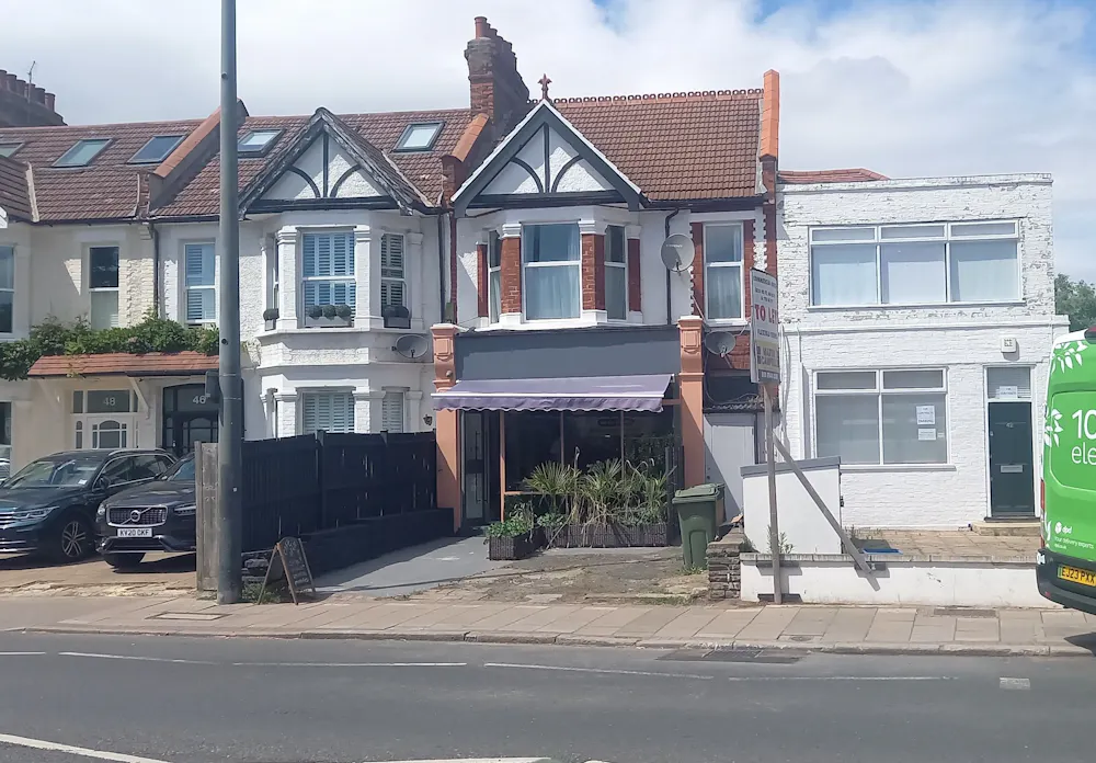 44 Upper Richmond Road West, London, Office / Retail To Let - 20260617_143308.jpg