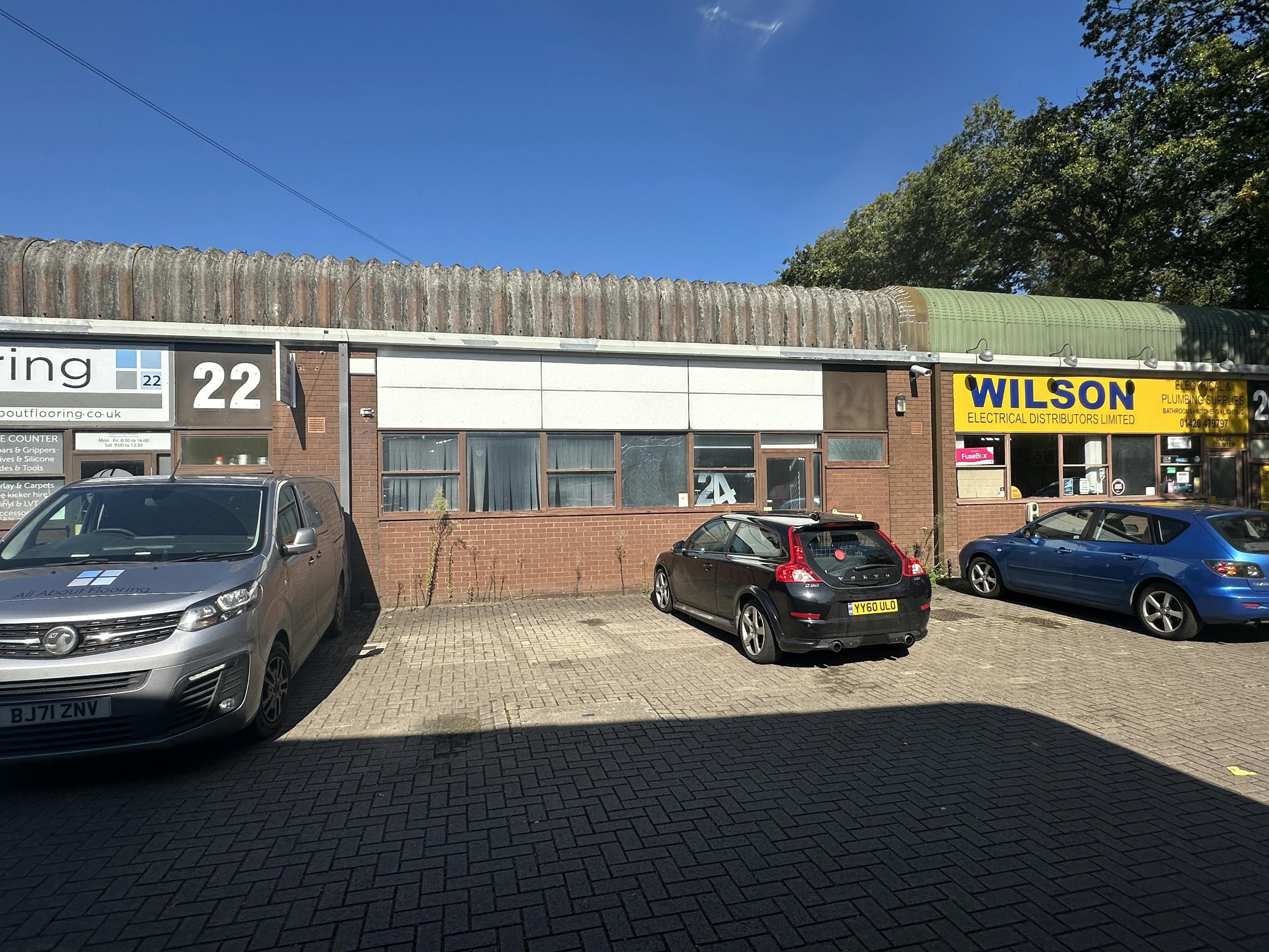 24 Woolmer Trading Estate, Bordon, Industrial / Warehouse To Let - IMG_9665.JPG