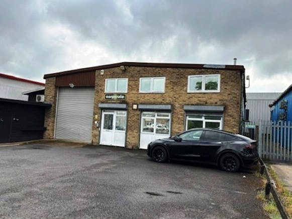 Unit 2 Speedwell Close, Eastleigh, Industrial For Sale - SC2Picture2 - 05 05 2026.jpg