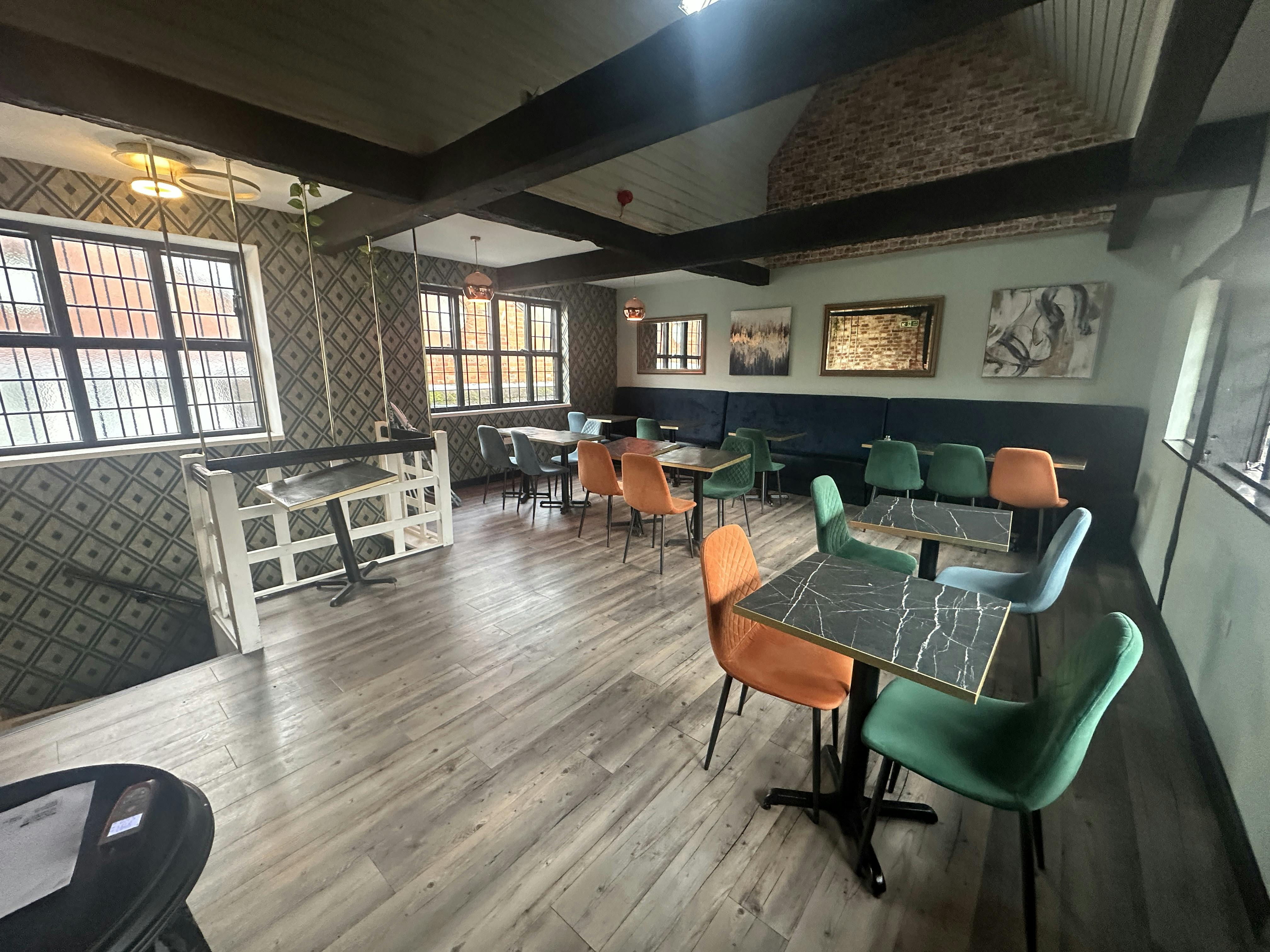 17 Lion & Lamb Yard, Farnham, Restaurant / Retail To Let - IMG_0829.JPG