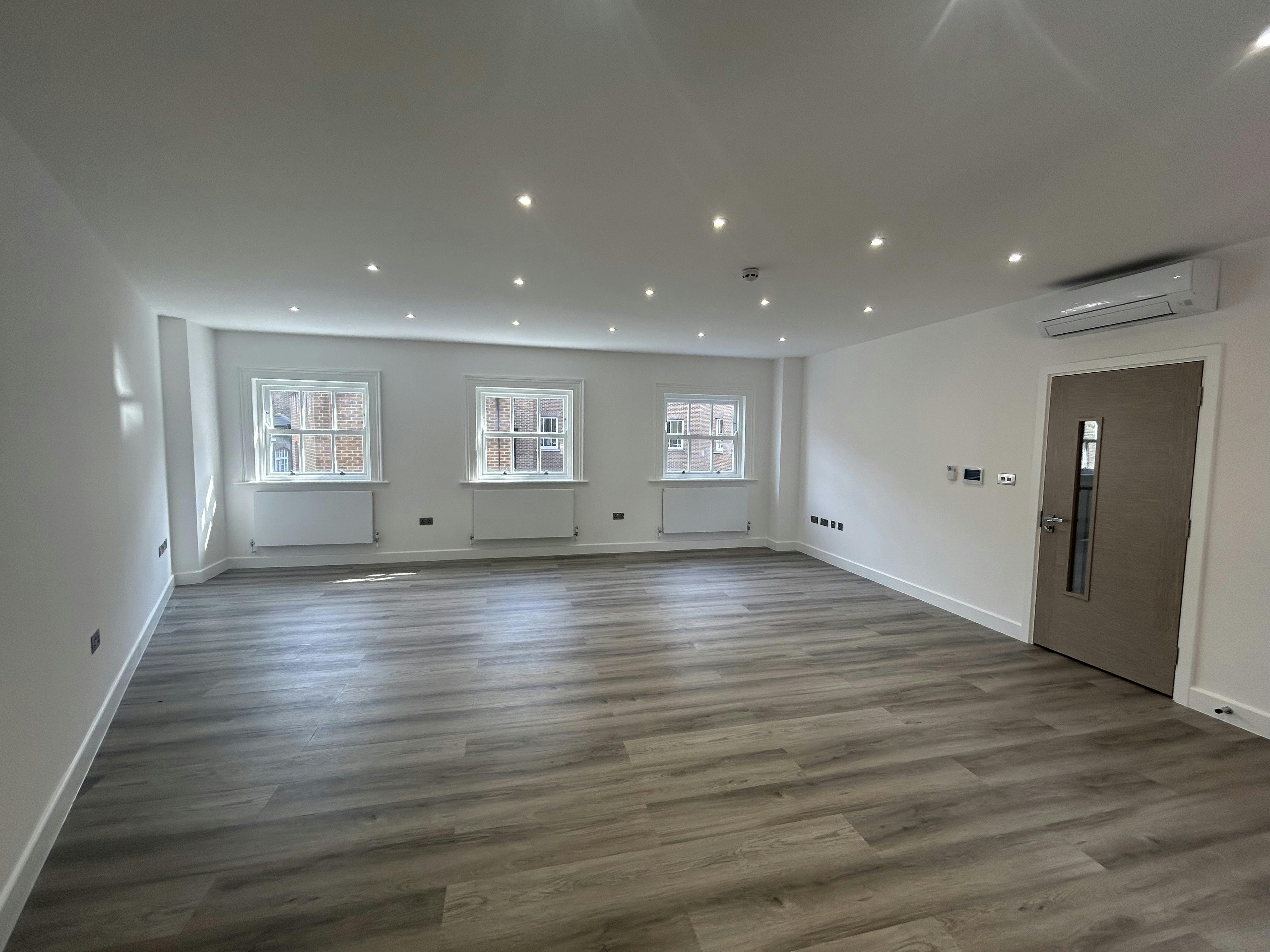 5 Streatham Street, London, Offices To Let - IMG_2319.jpg