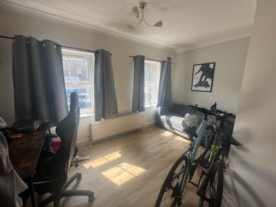 82-84 Seven Sisters Road, Holloway, Investment For Sale - 6.jpg