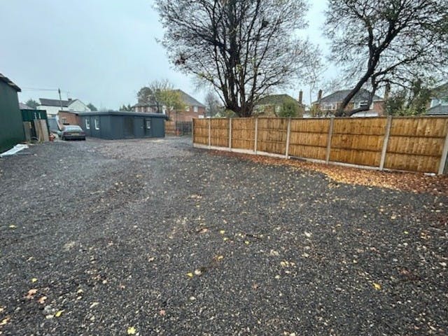 Yard and Site Office, Old Windsor, Industrial To Let - Main yard photo ii.jpg