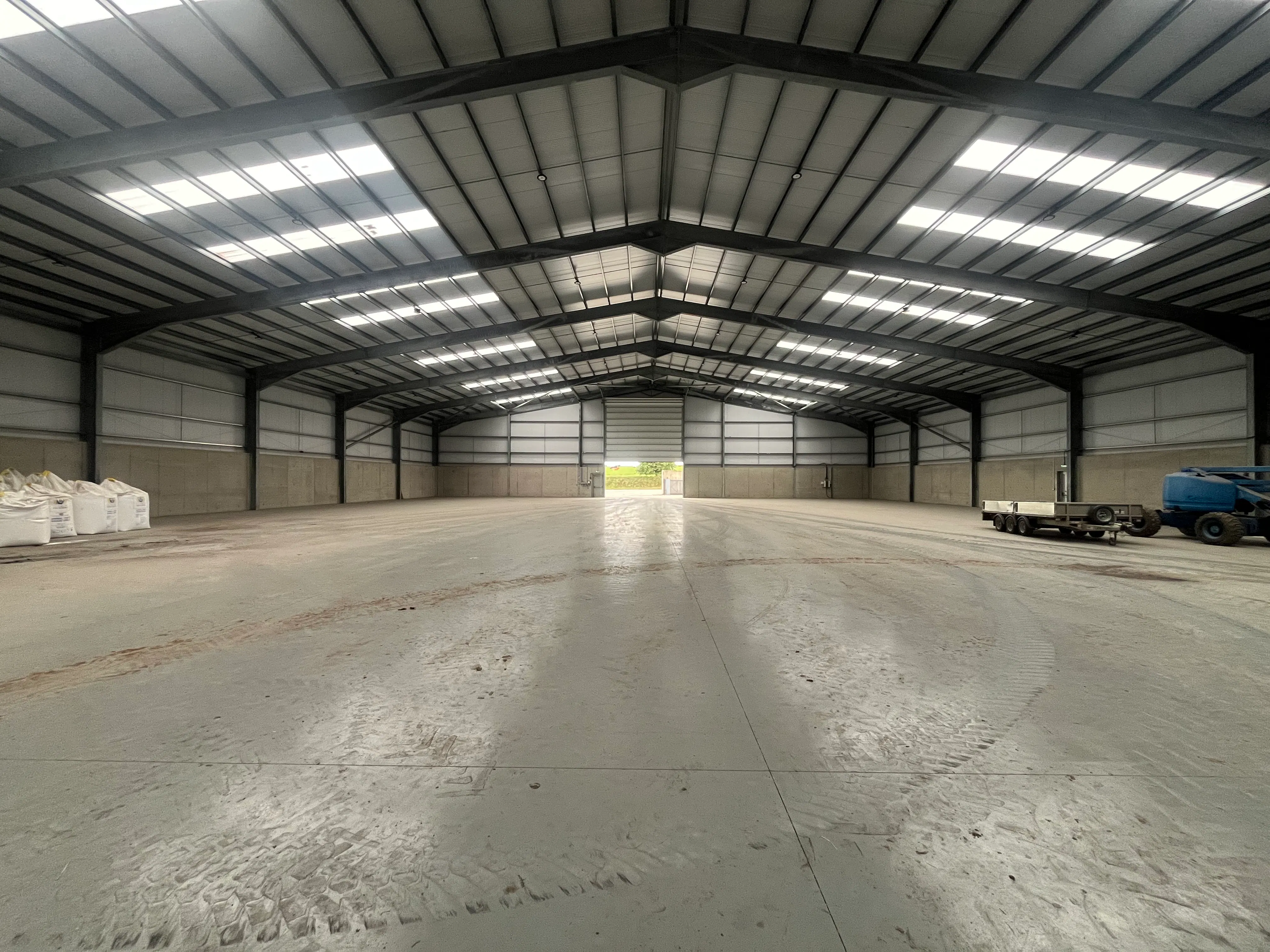 Storage & Distribution Facility, Linwood, Industrial To Let - IMG_3370 2.jpeg