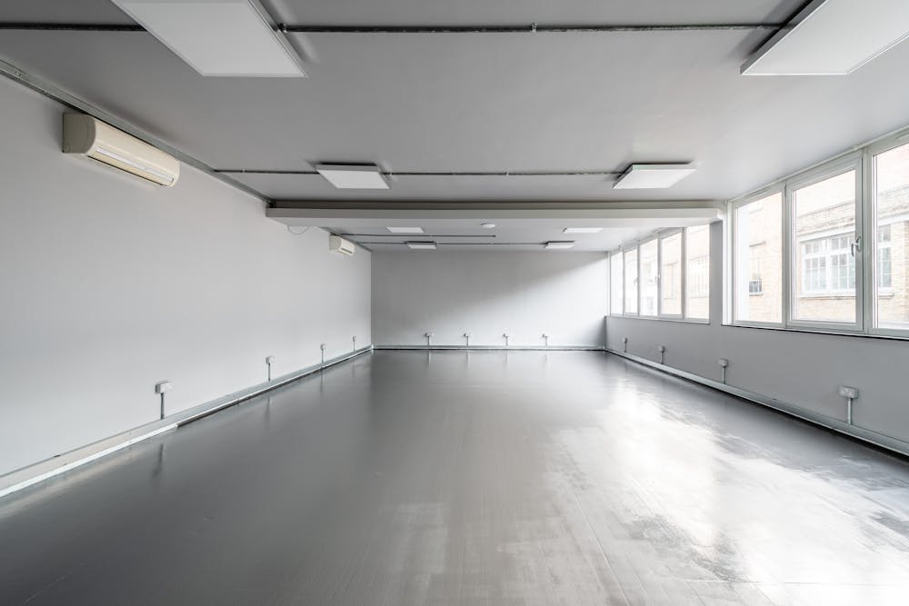 2nd Floor, 67-70 Charlotte Road, London, Office To Let - Charlotte Rd 67-70 - 4.jpg