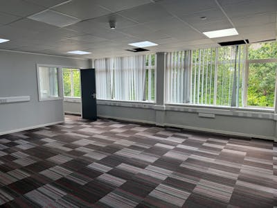 Lancaster House, Solihull, Industrial/Logistics To Let / For Sale - IMG_6132.JPG
