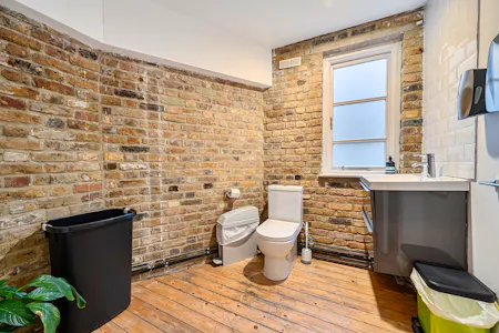 2 Printing House Yard, London, Office To Let - 1530223 (13).jpg