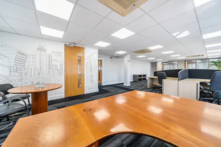 Second Floor, 869A High Road, London, Office To Let - 1482007-8-6a3e8f1bb8ffe.jpg