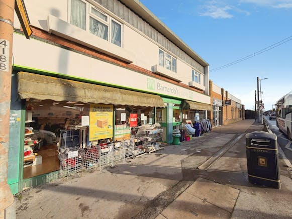 51-53 High Street, Canvey Island, Retail To Let - 1aa3b082-WhatsApp 20Image 202026-01-20 20at 2018.46.48.jpeg