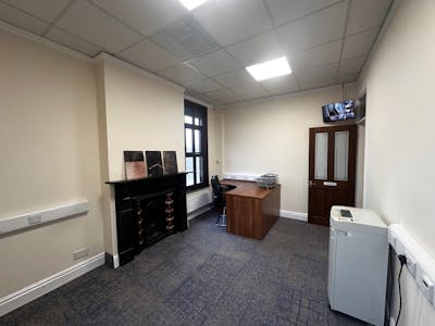 Griffin Bridge House, Netherton, Office To Let - p7.jpg