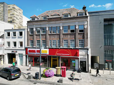 Office 1, First Floor, 77-79 High Street, Watford, Office Lease Assignment - DJI_0451.JPG