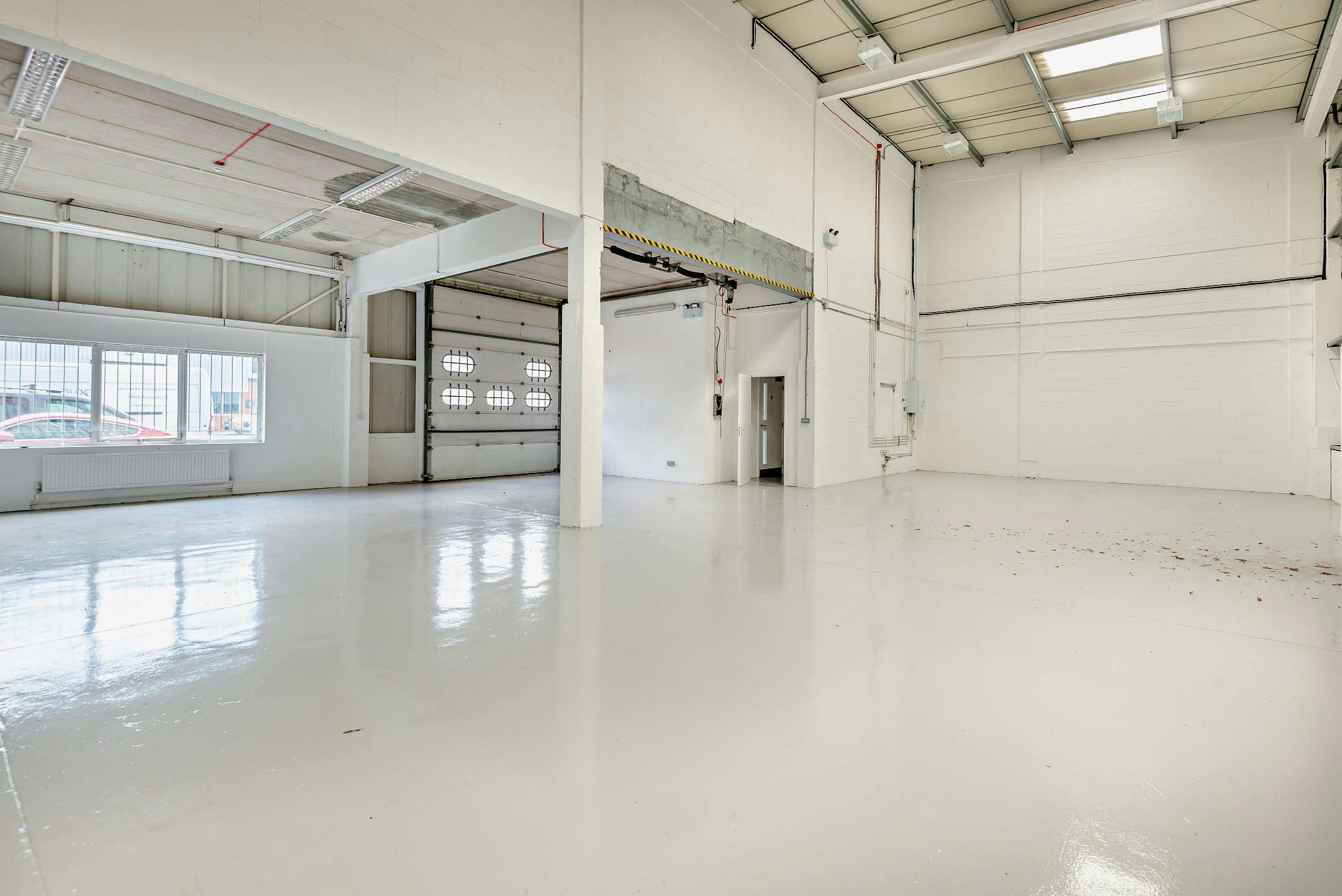 Unit 3, Abbeymead Industrial Park, Waltham Abbey, Industrial To Let - 8668202-interior02-800.jpg