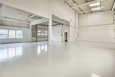 Unit 3, Abbeymead Industrial Park, Waltham Abbey, Industrial/Logistics To Let - 8668202-interior02-800.jpg