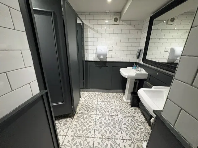 17 Westgate, Leeds, Leisure To Let - toilets.jpg