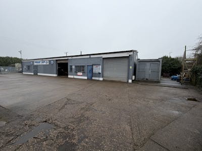 Farndon Crossroads Garage, Newark, Industrial / Warehouse For Sale - IMG_7492.jpeg