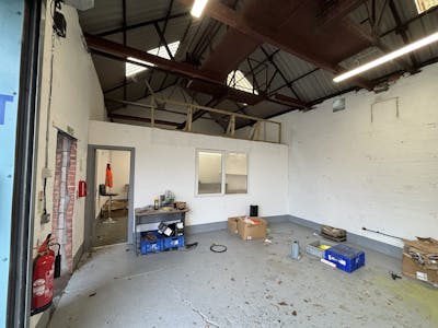 Unit C & D, Avondale Business Park, Cwmbran, Industrial To Let - IMG_6312.jpg